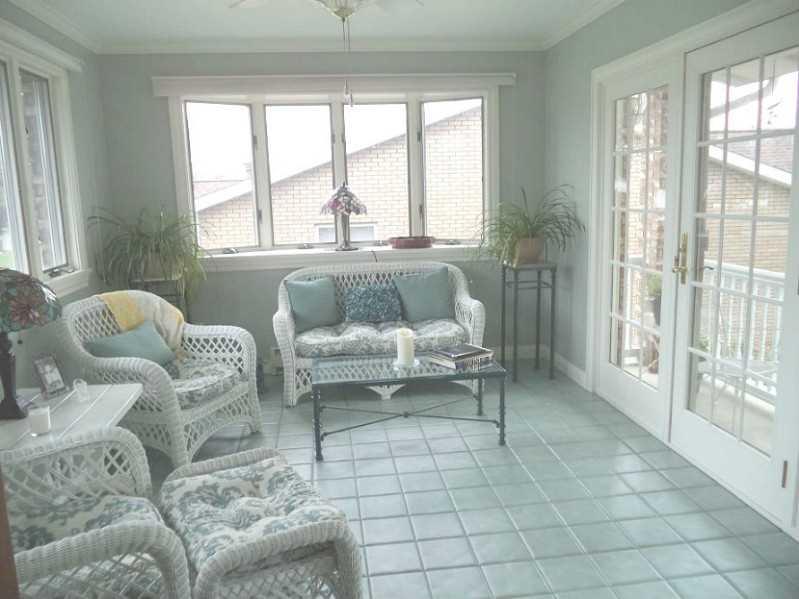 2379 Ritchie Street Aliquippa, PA 15001 - Photo 9 of 25 Sunroom.