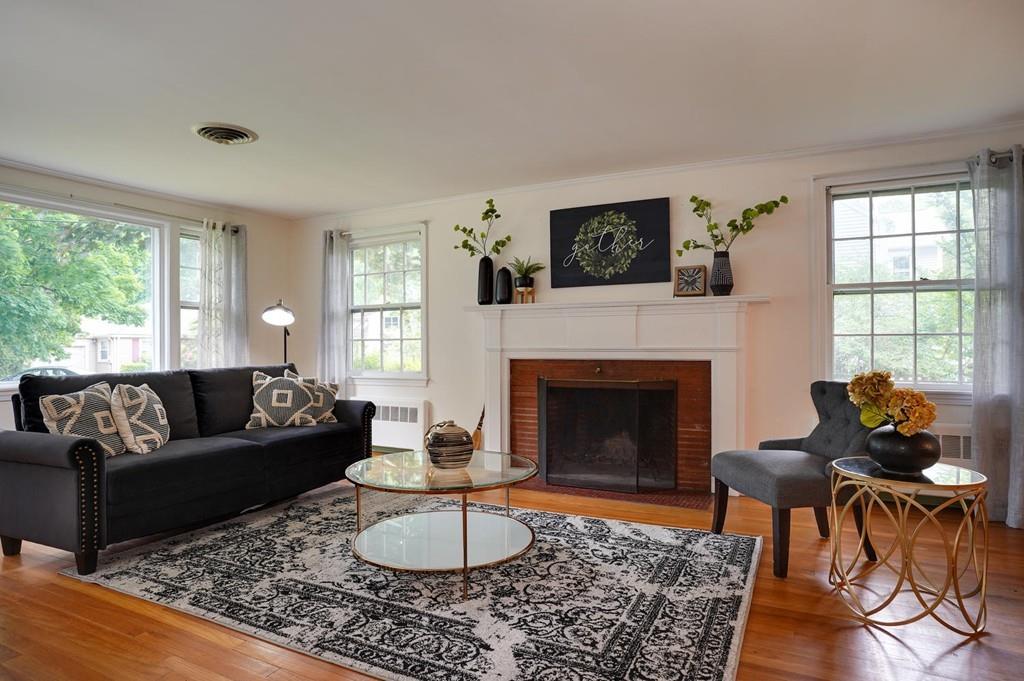 14 New Meadows Road Winchester, MA 01890 - Photo 4 of 28 Gallery Image 4