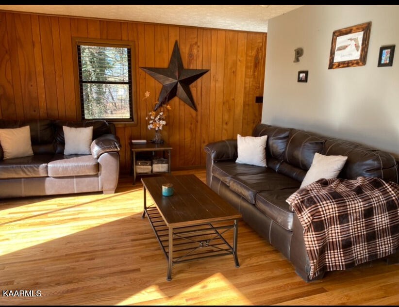 959 Fox Hunter Road Maynardville, TN 37807 - Photo 10 of 17 a living room with furniture and a window