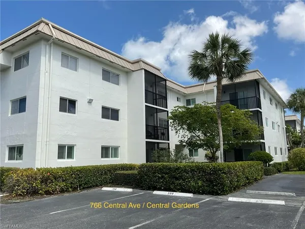 $6,300 | 766 Central Avenue, Unit 312, Naples, FL 34102