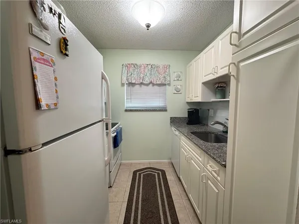$6,300 | 766 Central Avenue, Unit 312, Naples, FL 34102