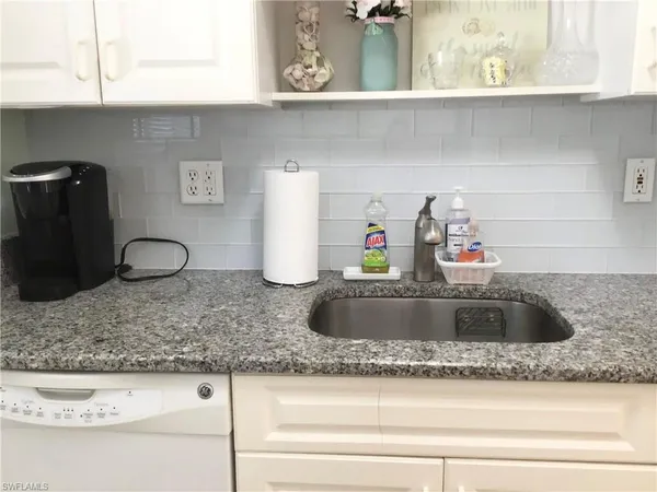 $6,300 | 766 Central Avenue, Unit 312, Naples, FL 34102