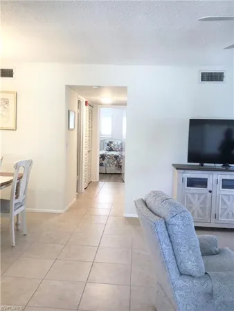 $6,300 | 766 Central Avenue, Unit 312, Naples, FL 34102