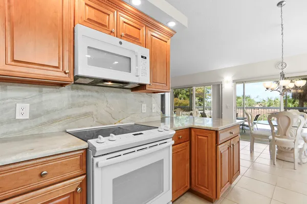 $1,199,000 | 327 Ridge Road, Jupiter, FL 33477