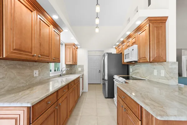 $1,199,000 | 327 Ridge Road, Jupiter, FL 33477