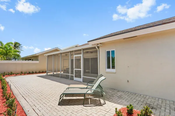 $1,199,000 | 327 Ridge Road, Jupiter, FL 33477