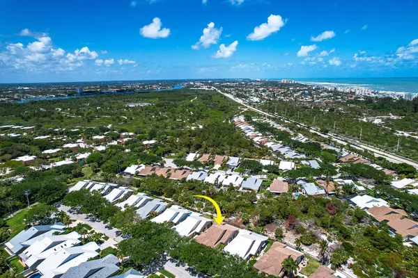 $1,199,000 | 327 Ridge Road, Jupiter, FL 33477