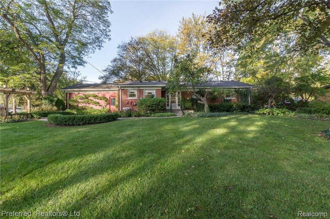 28244 Peppermill Road Farmington, MI 48331 - Photo 20 of 28 DSC_1867.jpg
