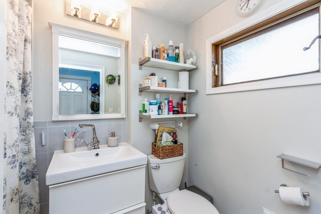 71 Spring Street Quincy, MA 02169 - Photo 23 of 31 Gallery Image 23