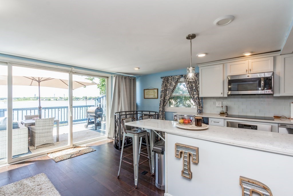 71 Spring Street Quincy, MA 02169 - Photo 3 of 31 Gallery Image 3