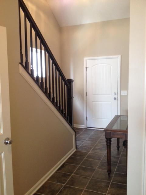5821 Aderholt Road Dublin, OH 43016 - Photo 2 of 33