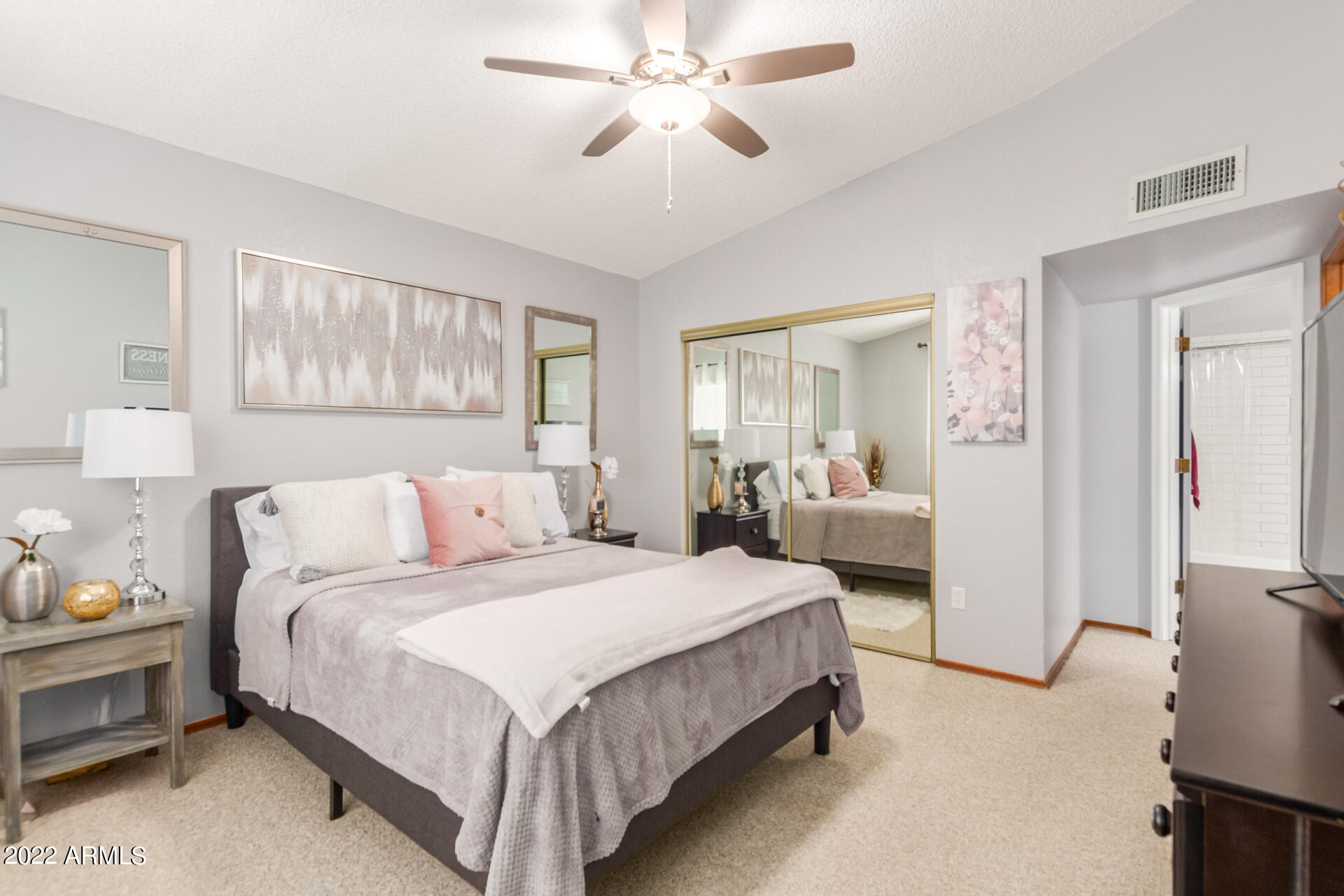 217 East Danbury Road Phoenix, AZ 85022 - Photo 17 of 27 17 - Danbury