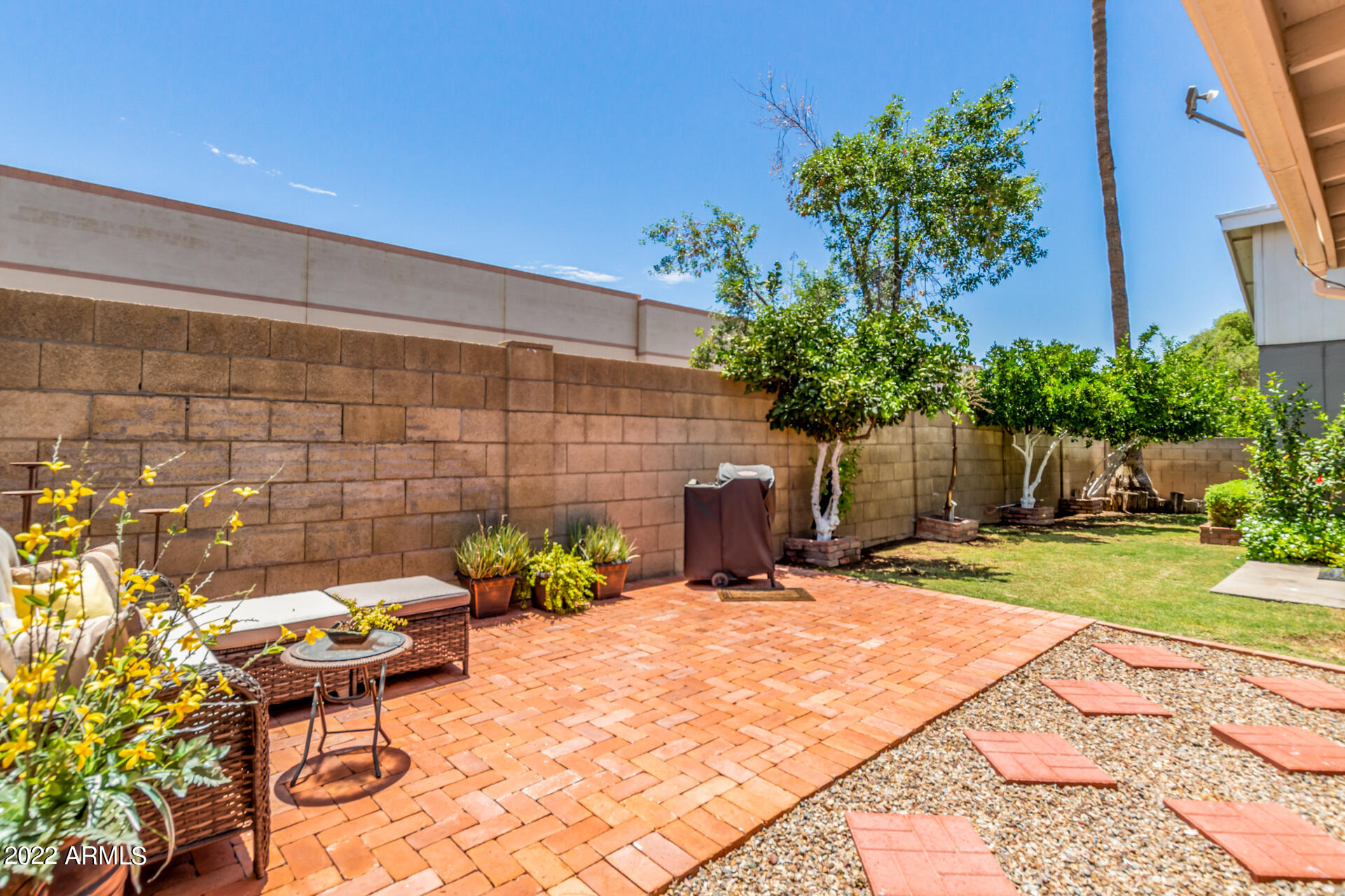 217 East Danbury Road Phoenix, AZ 85022 - Photo 25 of 27 25 - Danbury