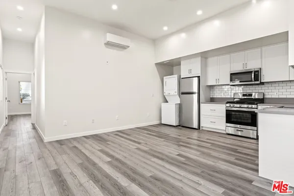 $4,400 | 2336 Scarff Street, Unit 2338, Los Angeles, CA 90007
