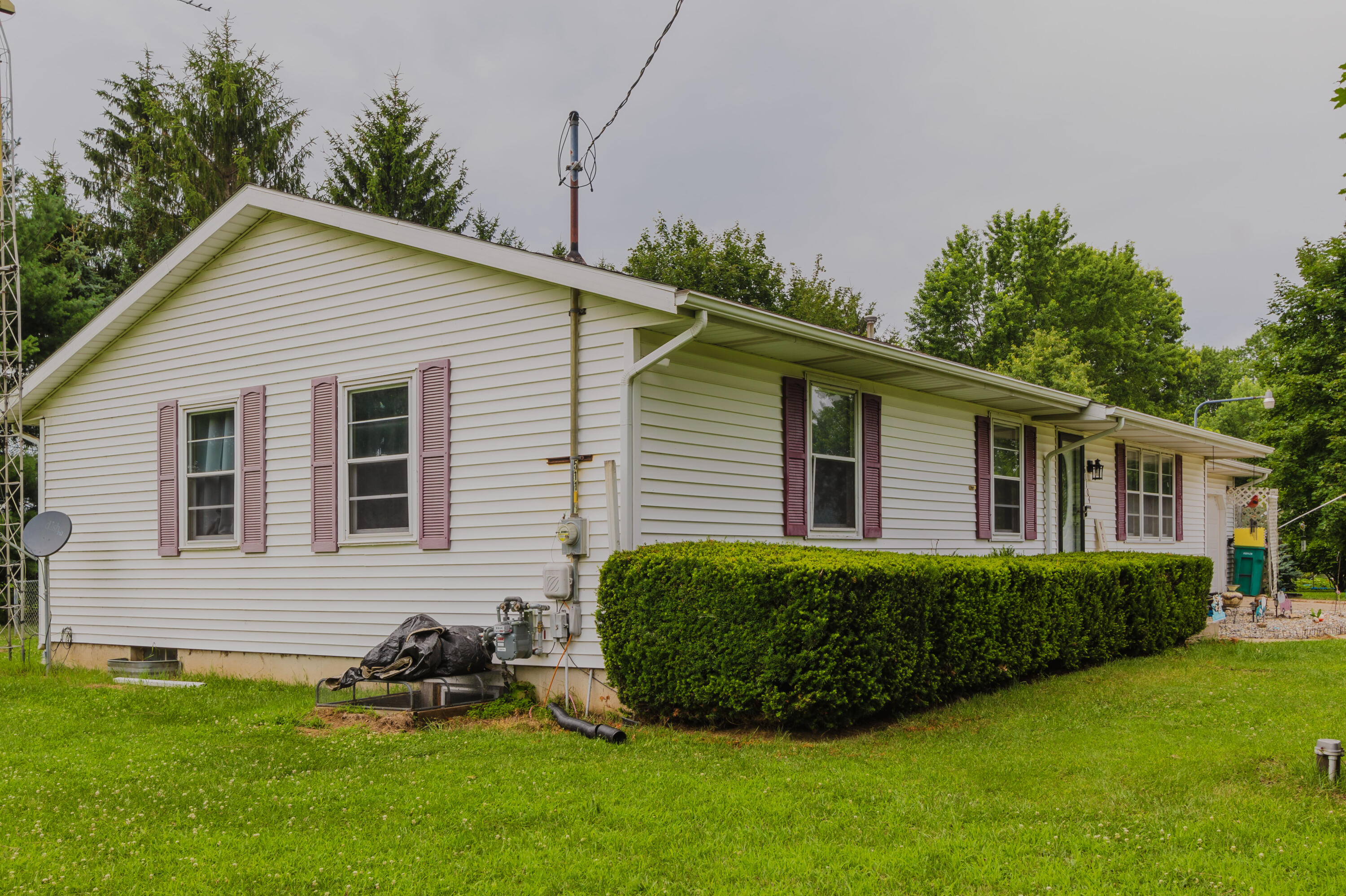 51104 Silver Street Three Rivers, MI 49093 - Photo 3 of 22 IMG_3066-HDR