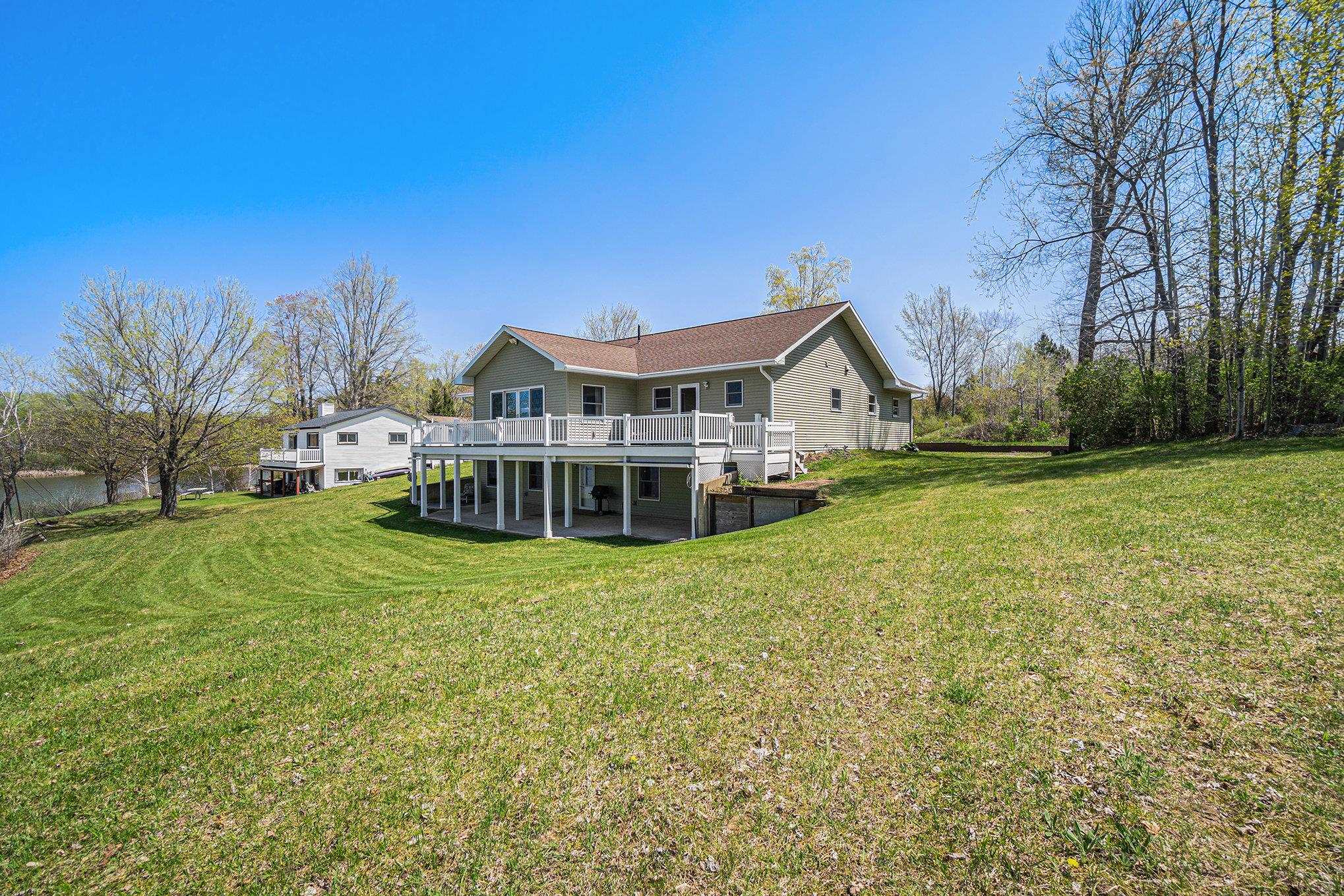 8223 West 18 Road Mesick, MI 49668 - Photo 2 of 34
