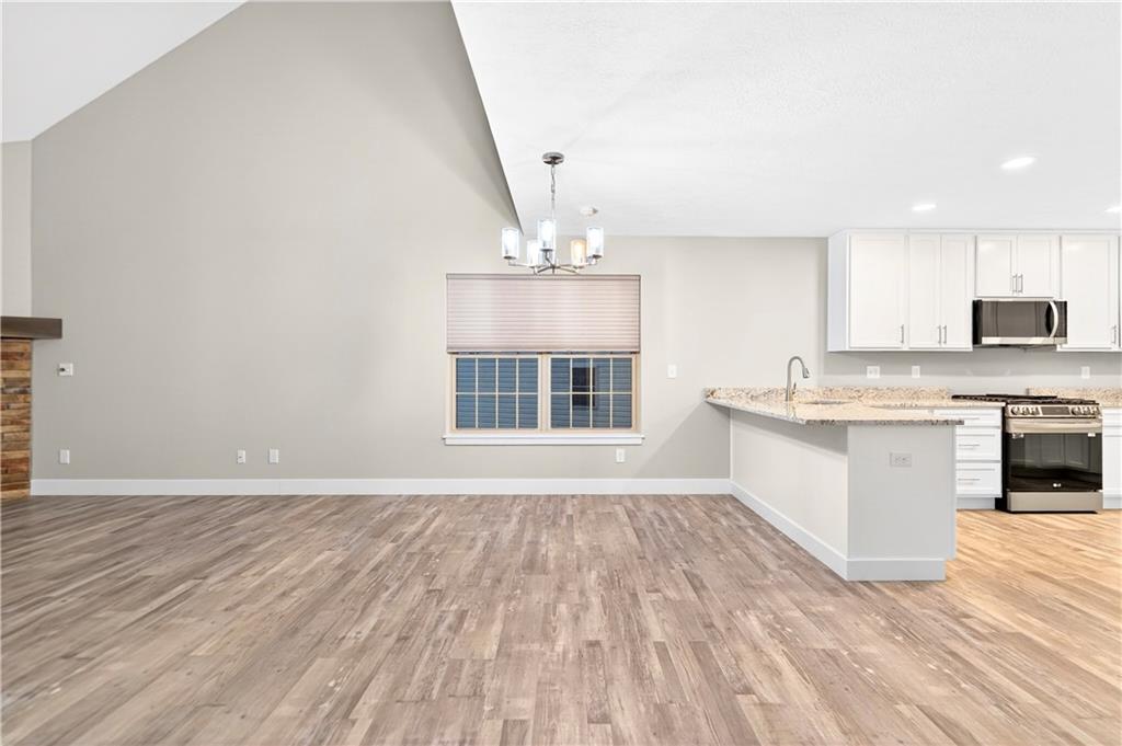 734 Sandstone Way Rostraver Township, PA 15012 - Photo 16 of 50