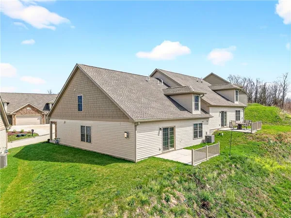 $349,900 | 734 Sandstone Way, Rostraver Township, PA 15012