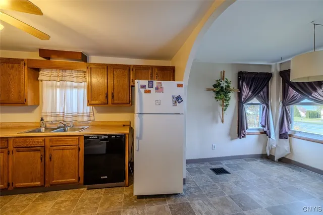 $189,900 | 3006 Highway 31, Lenox, NY 13032