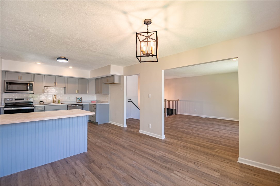 1826 North Oakcrest Avenue Decatur, IL 62526 - Photo 7 of 26