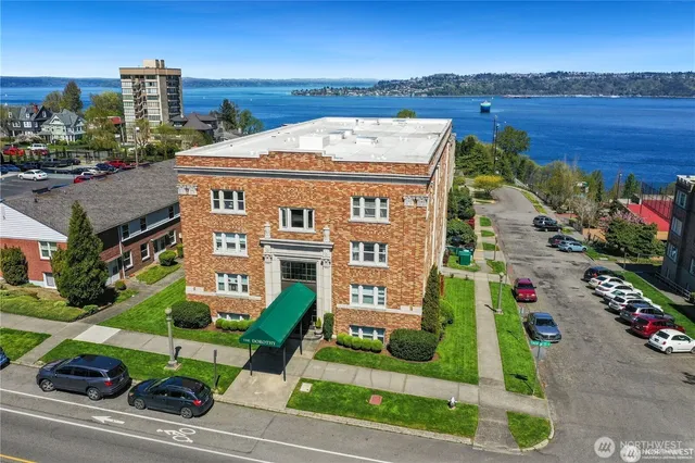 $2,800 | 301 North Tacoma Avenue, Unit 403, Tacoma, WA 98403