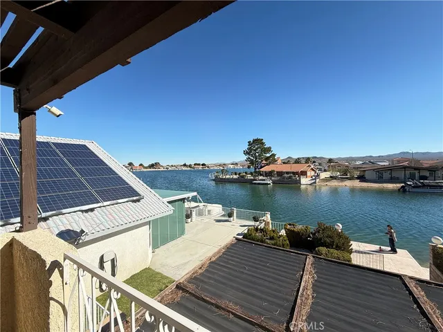 $2,700 | 27595 Silver Lakes Parkway, Helendale, CA 92342