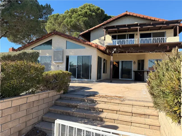 $2,700 | 27595 Silver Lakes Parkway, Helendale, CA 92342