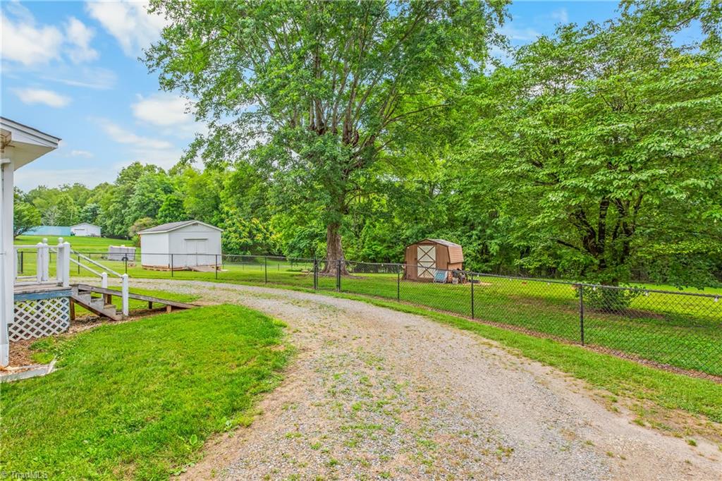 304 Armstrong Road Pilot Mountain, NC 27041 - Photo 30 of 42