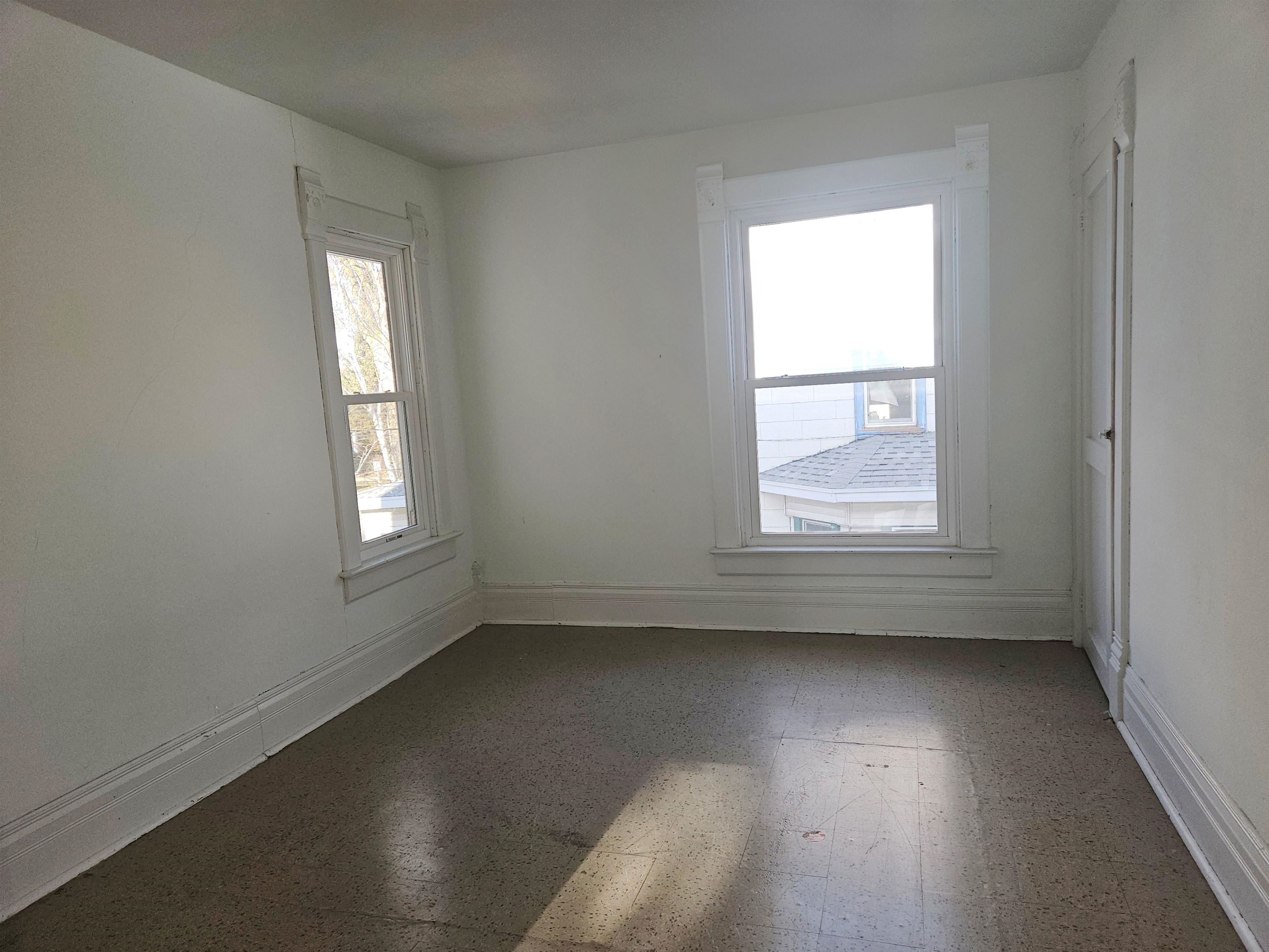 215 North Main Street Reeseville, WI 53579 - Photo 14 of 27