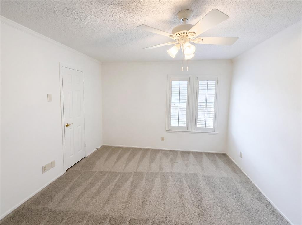5300 Keller Springs Road, Unit 2075 Dallas, TX 75248 - Photo 27 of 36