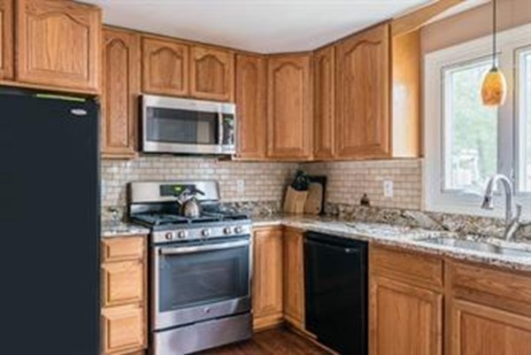 22 Alder Road Holbrook, MA 02343 - Photo 2 of 26