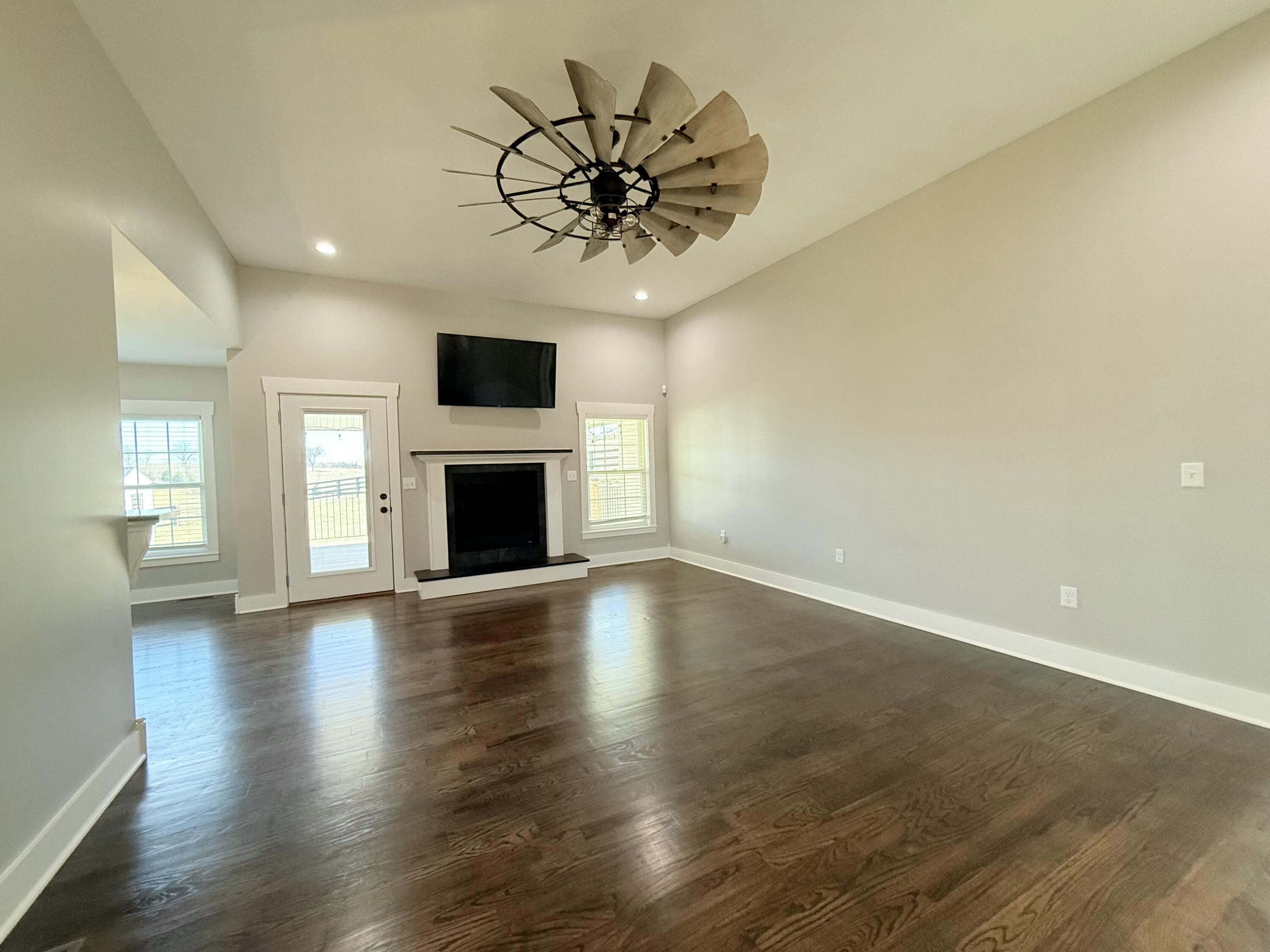 1210 Richmond Road North Berea, KY 40403 - Photo 5 of 40 tempImagebKFlFV
