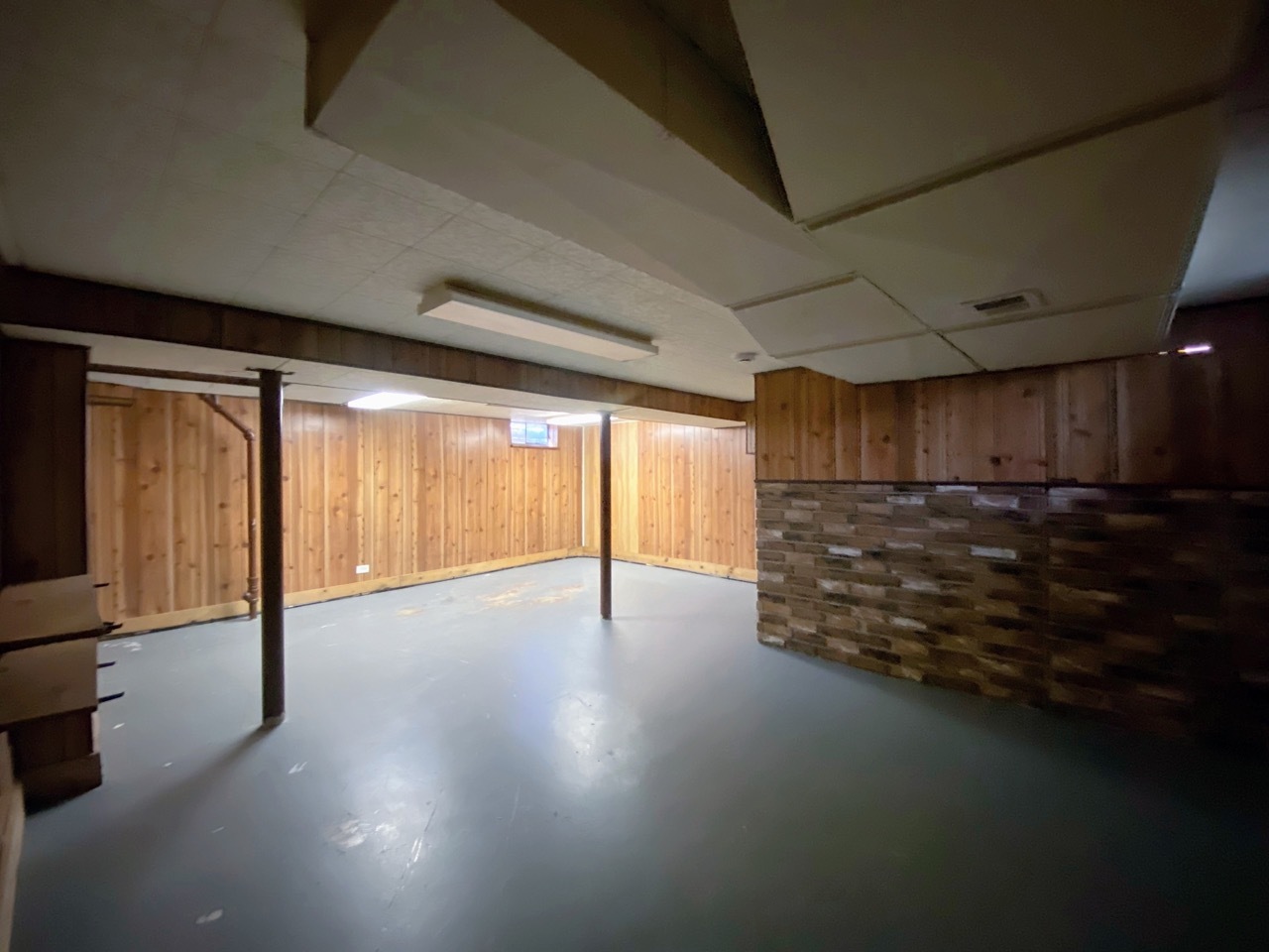 3003 Longfellow Avenue Hazel Crest, IL 60429 - Photo 16 of 19 a view of an empty room with a window