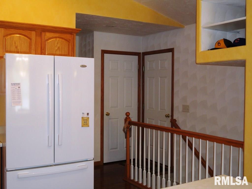 5521 Red Fox Road Bettendorf, IA 52722 - Photo 5 of 11