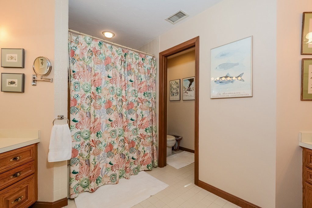 44 Pointe Rok Drive, Unit 44 Worcester, MA 01604 - Photo 13 of 30 Gallery Image 13