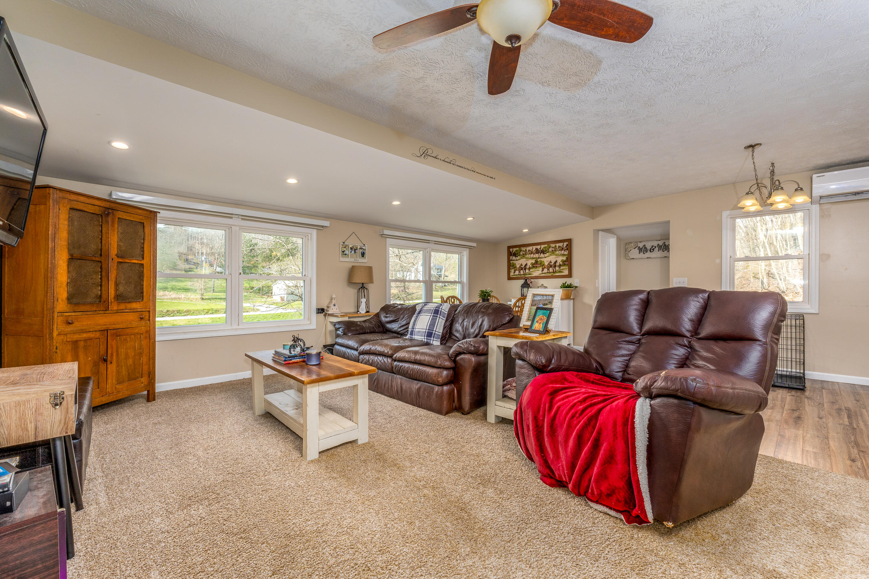 985 Reffitt Road Jeffersonville, KY 40337 - Photo 6 of 40 DSC00359-Edit