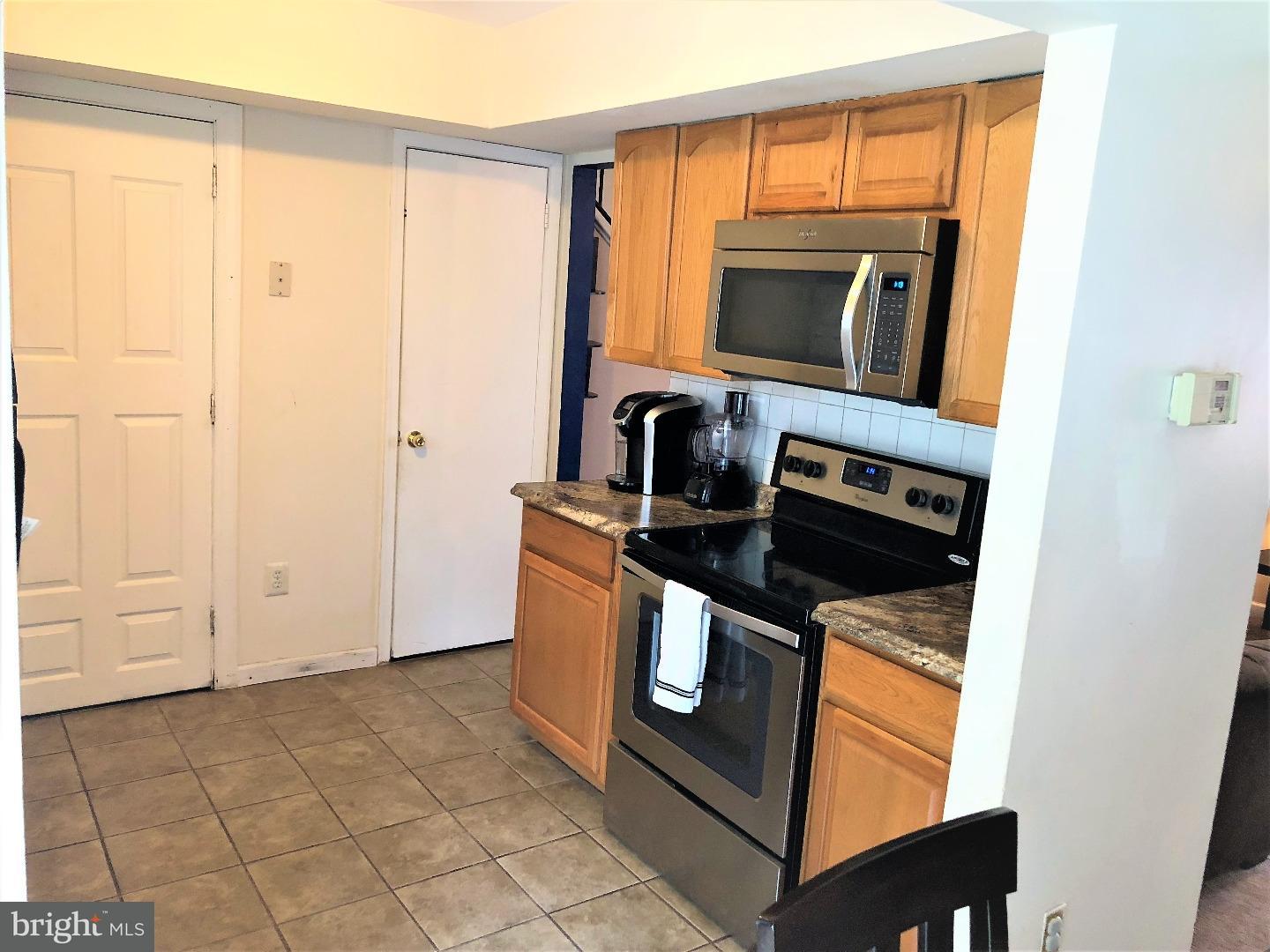 17 Farmhouse Road Sicklerville, NJ 08081 - Photo 9 of 20 Gallery Image 9