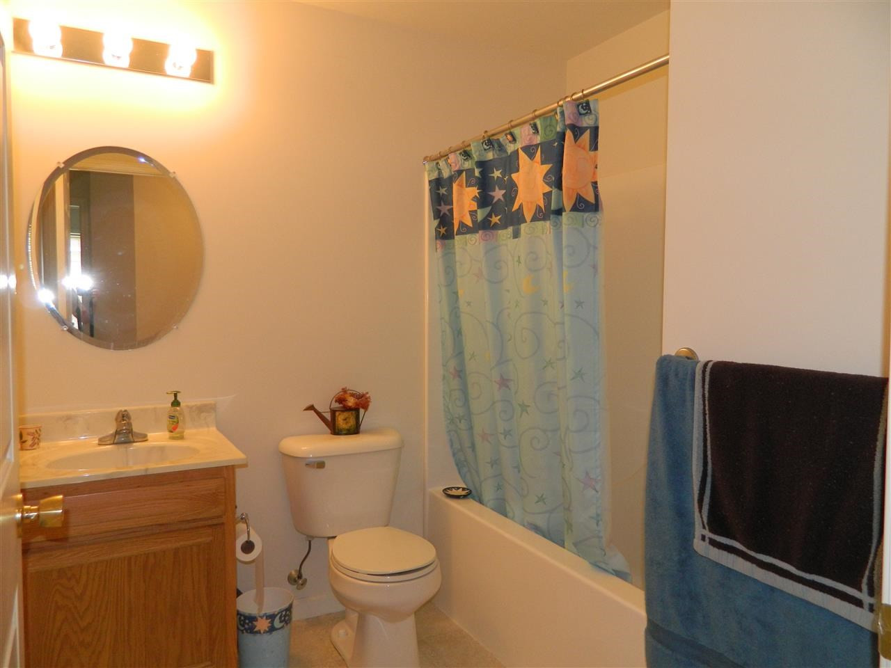 402 Cedar Rensselaer, NY 12144 - Photo 8 of 16 Photo 8