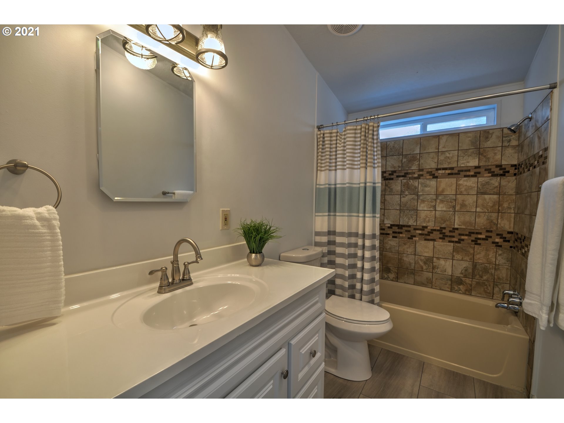 92453 Simonsen Road Astoria, OR 97103 - Photo 14 of 29 Gallery Image 14
