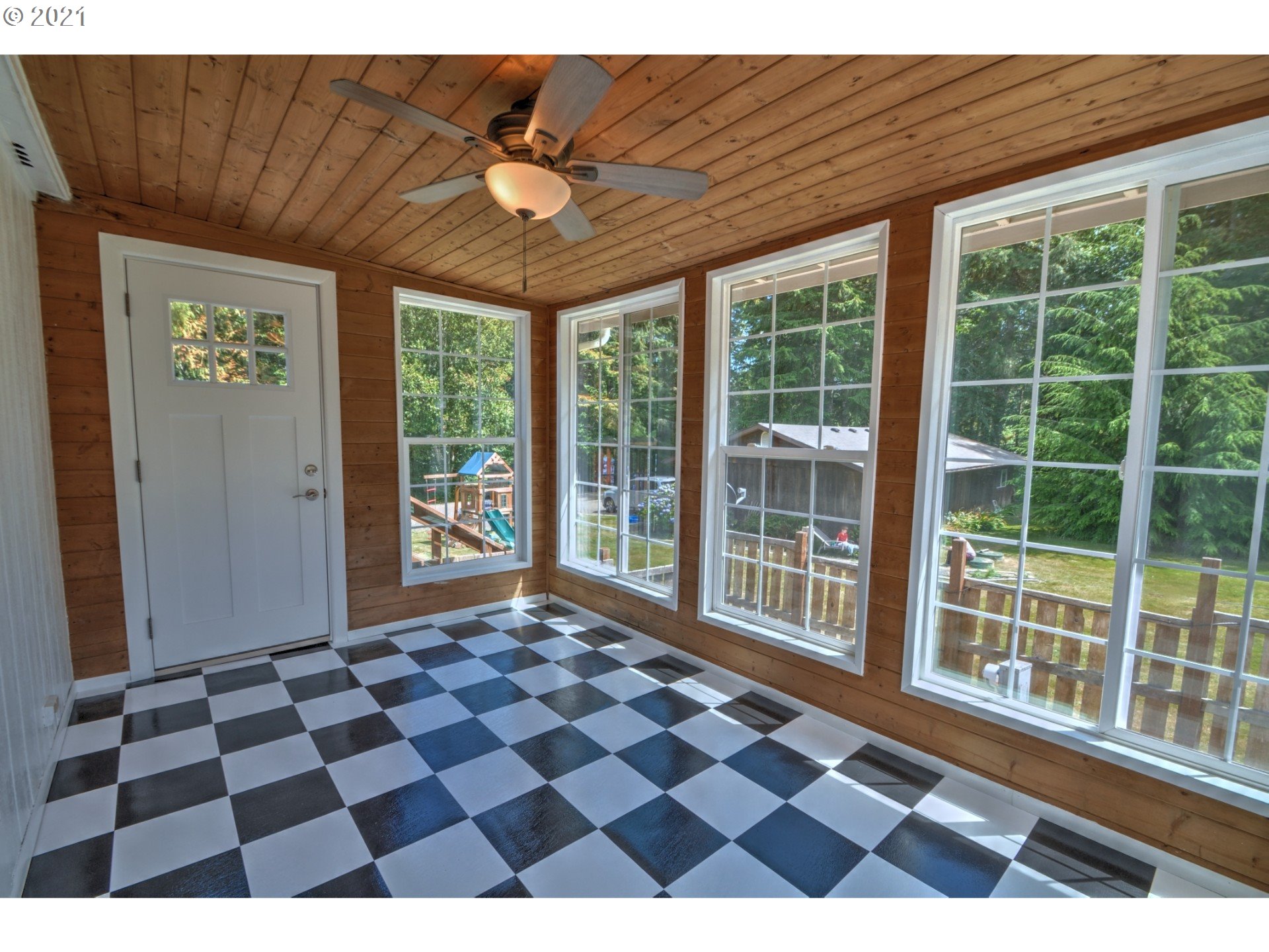 92453 Simonsen Road Astoria, OR 97103 - Photo 18 of 29 Gallery Image 18