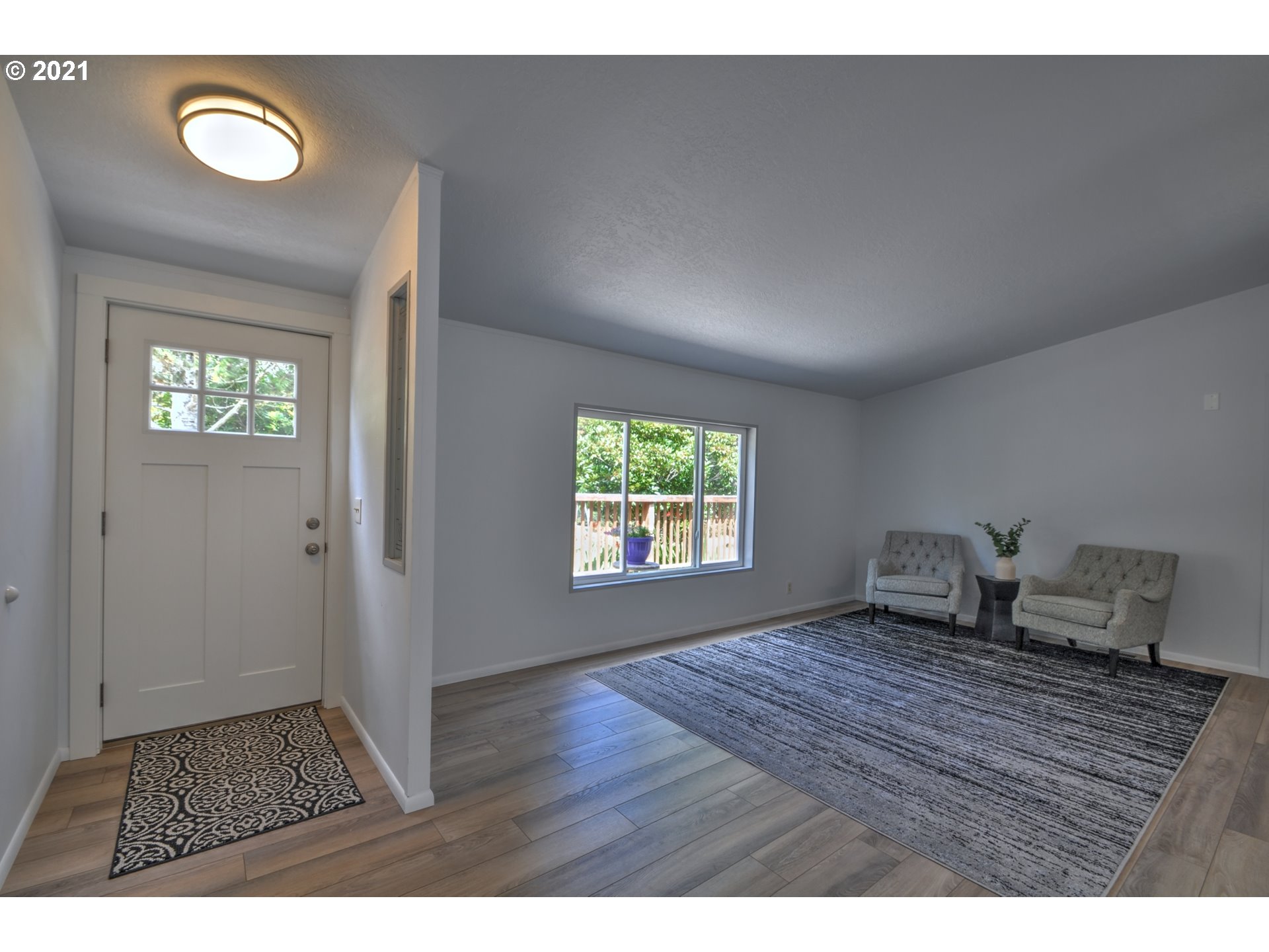 92453 Simonsen Road Astoria, OR 97103 - Photo 5 of 29 Gallery Image 5