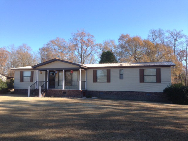 4407 Colonial Road Tarboro, NC 27886 - Photo 1 of 21 Primary Photo