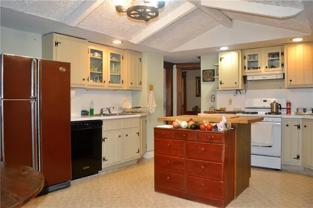 $489,000 | 1073 Lower Meeker Hollow Road, Roxbury, NY 12474