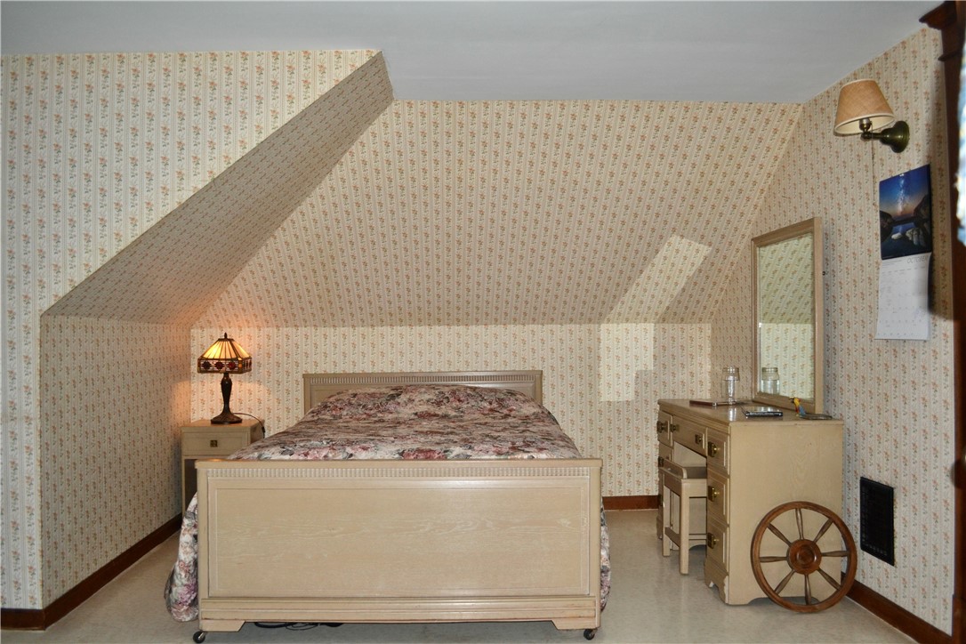 1073 Lower Meeker Hollow Road Roxbury, NY 12474 - Photo 41 of 50 3rd Fl S Bedroom