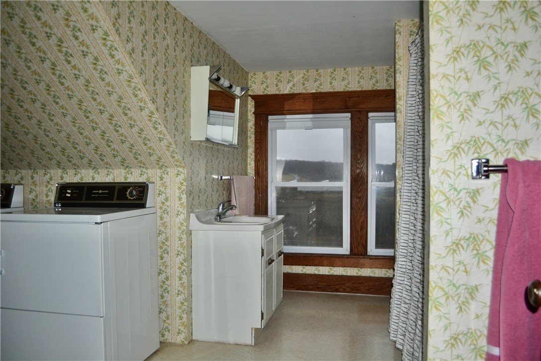 1073 Lower Meeker Hollow Road Roxbury, NY 12474 - Photo 42 of 50 3rd Fl Full Bath & Laundry