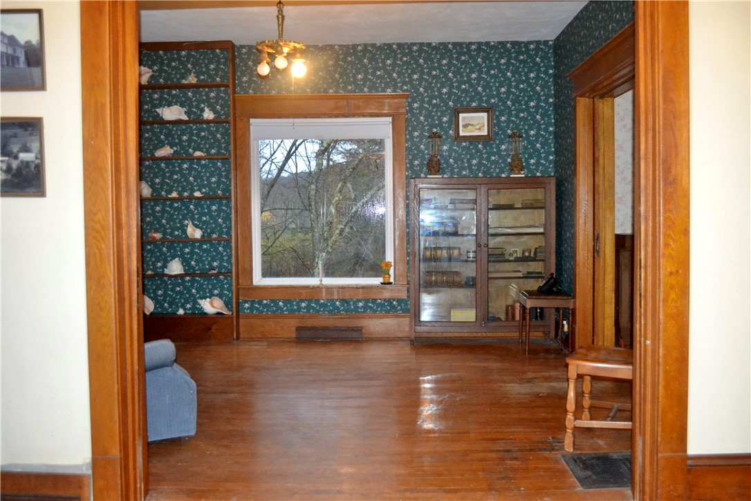 1073 Lower Meeker Hollow Road Roxbury, NY 12474 - Photo 6 of 50 Parlor