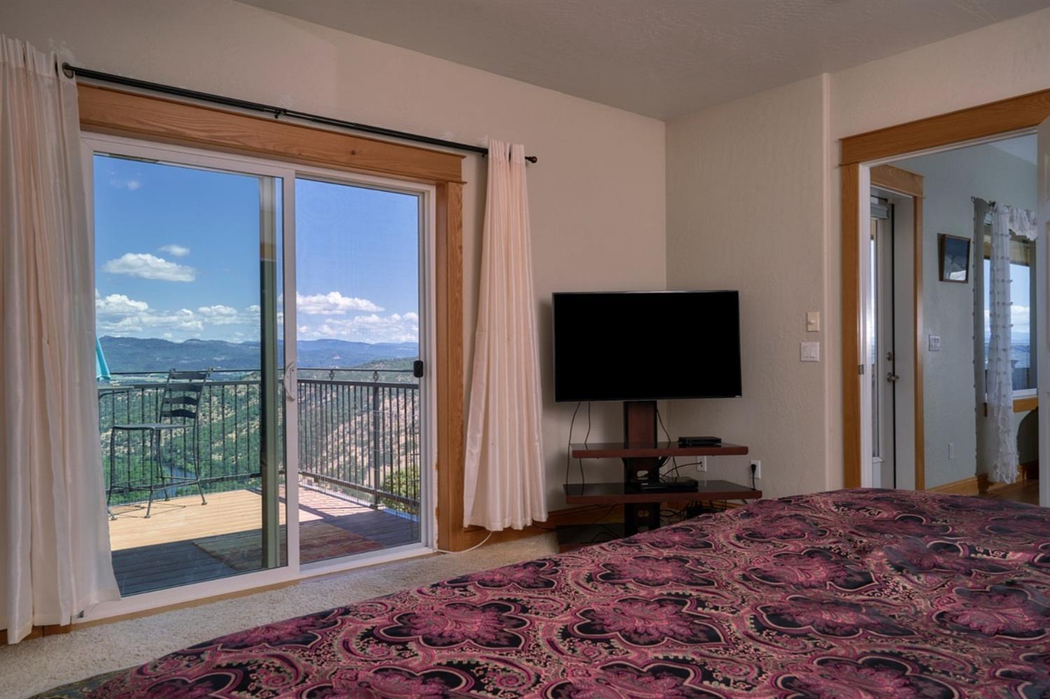 4000 Upper River Road Central Point, OR 97502 - Photo 10 of 29 Additional Photo