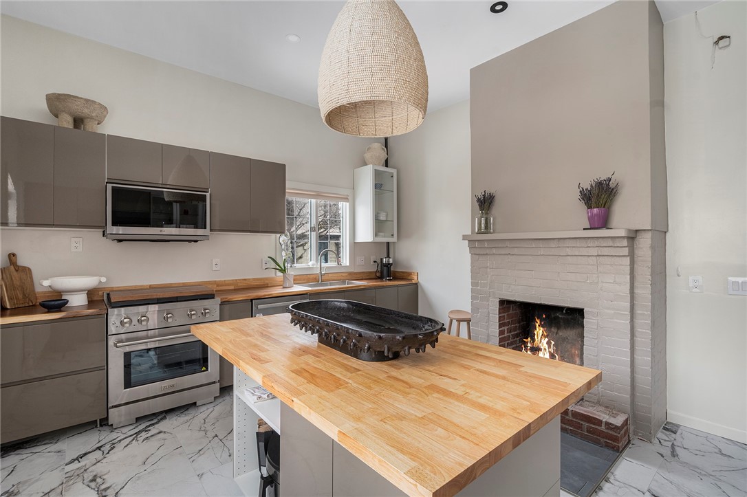 214 Bowen Street Providence, RI 02906 - Photo 22 of 45