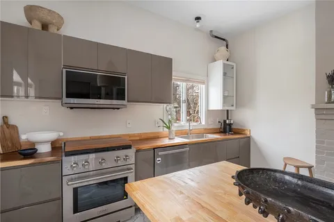 $1,768,000 | 214 Bowen Street, Providence, RI 02906