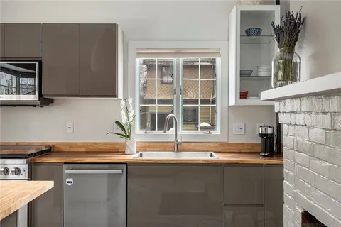 $1,768,000 | 214 Bowen Street, Providence, RI 02906